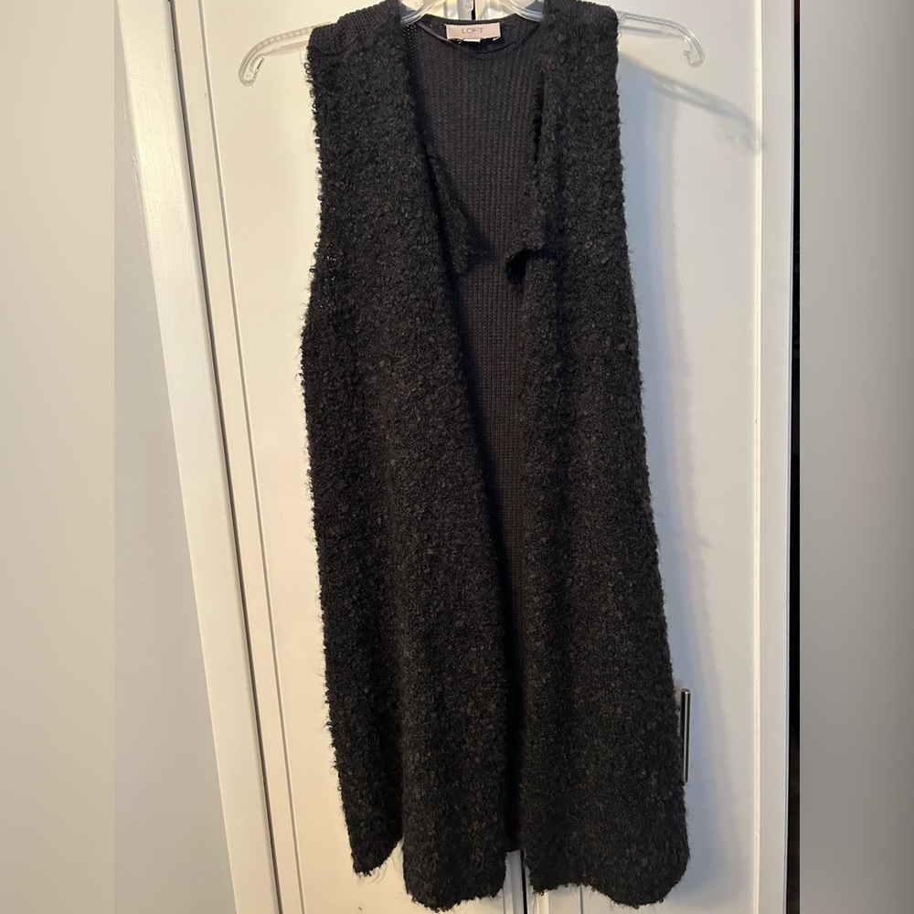 **2 for $15 +FREE SHIPPING! EUC Loft long, Petite Vest. Dark gray very fuzzy!